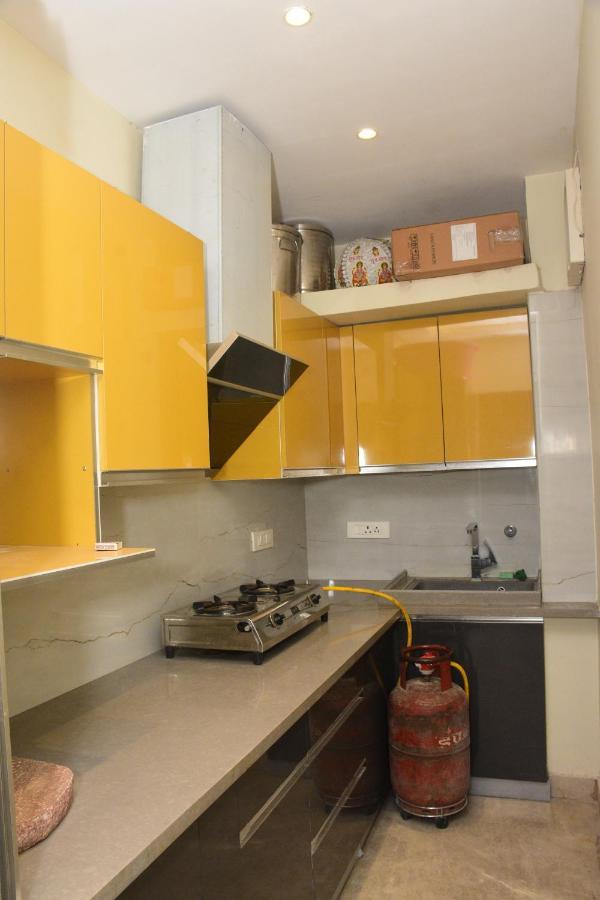 Taj Sojourn Bed & Breakfast Agra  Bagian luar foto