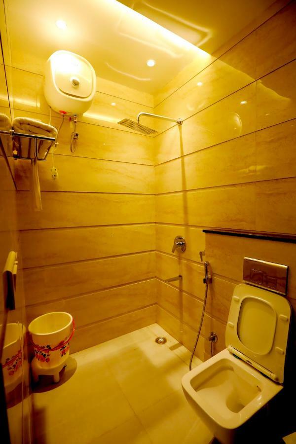 Taj Sojourn Bed & Breakfast Agra  Bagian luar foto