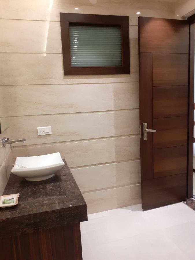 Taj Sojourn Bed & Breakfast Agra  Bagian luar foto