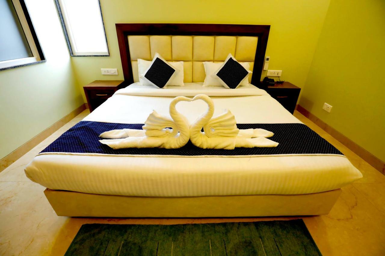 Taj Sojourn Bed & Breakfast Agra  Bagian luar foto